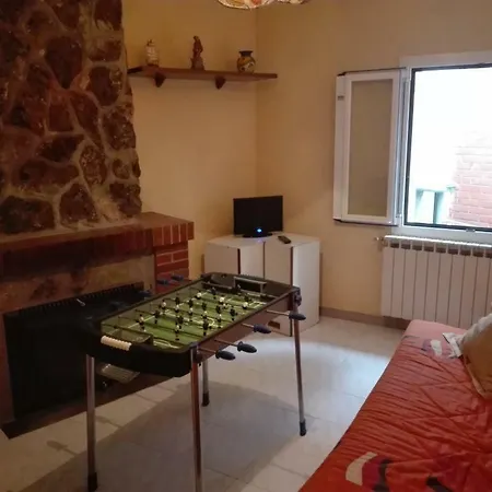 Casa Amplia Y Familiar En Casillas, Avila كاسياس